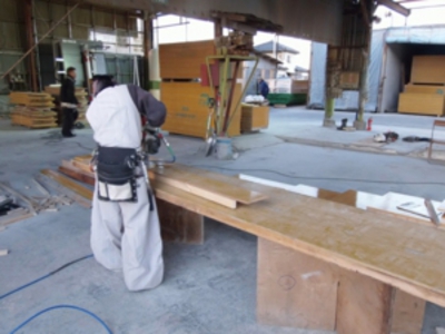 建築型枠工事